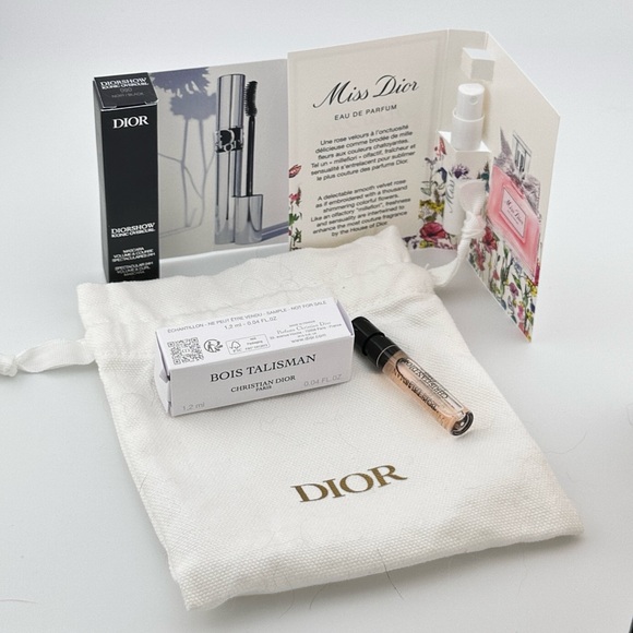 🆕 DIOR 4 pc Perfume & Mascara Set w/ 2 Fragrance Samples, Diorshow Mascara & Bag - Picture 1 of 2